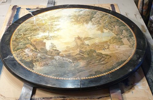 Réparation d'une scagliola